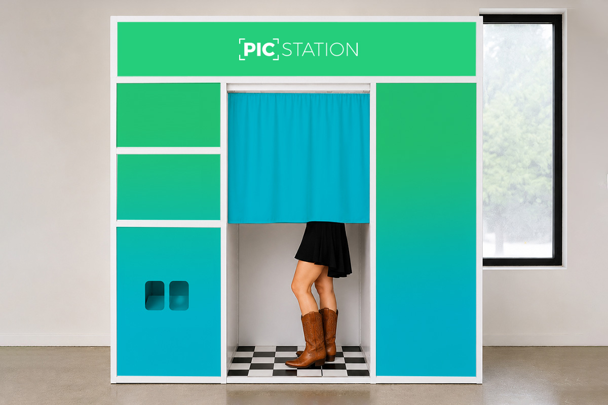 Enclosed Photo Booth Private-Branded